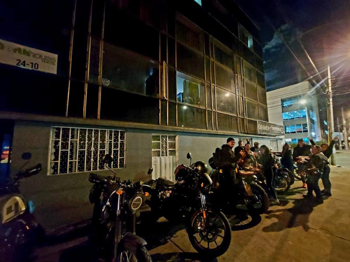 North House Hostel ボゴタ エクステリア 写真