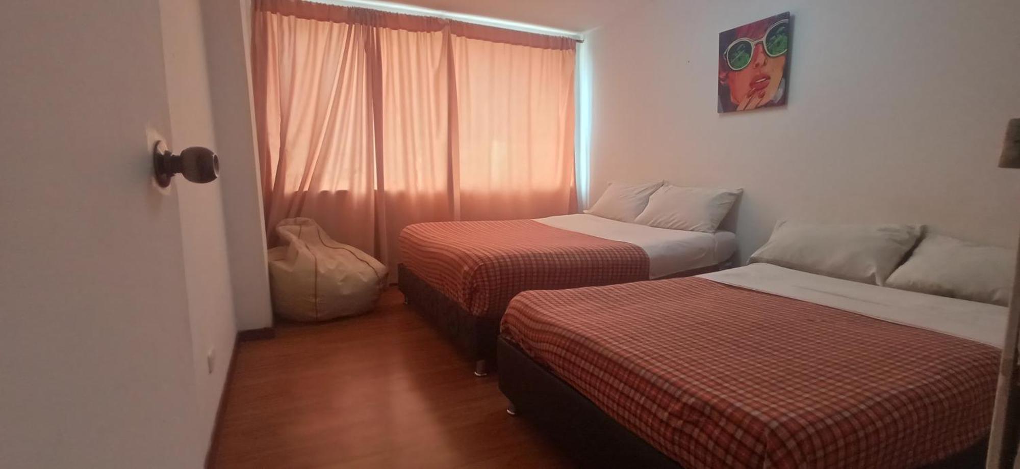 North House Hostel ボゴタ エクステリア 写真